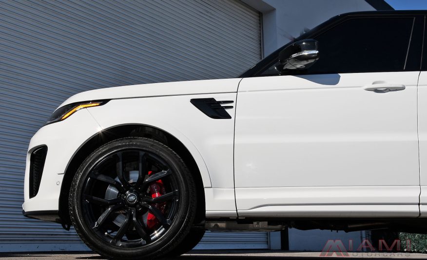 2020 Land Rover Range Rover SVR