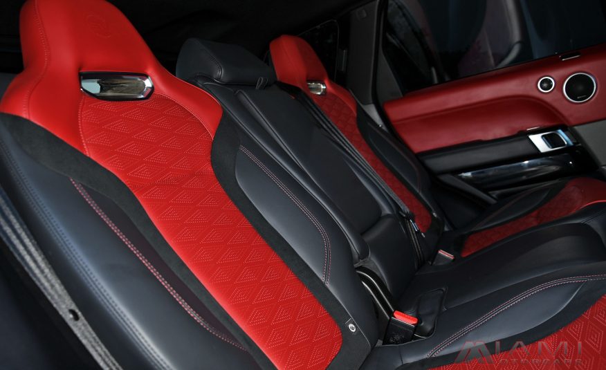 2020 Land Rover Range Rover SVR