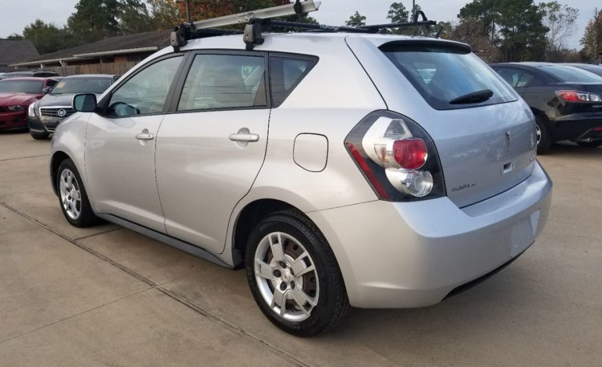 2009 Pontiac Vibe 4dr Hatchback