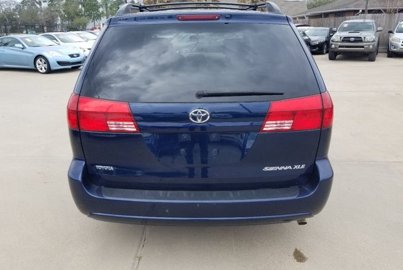2005 Toyota Sienna