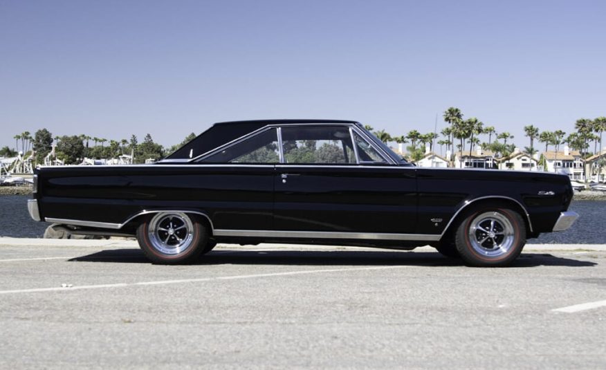 1966 Plymouth Satellite 426 Hemi 4 Speed