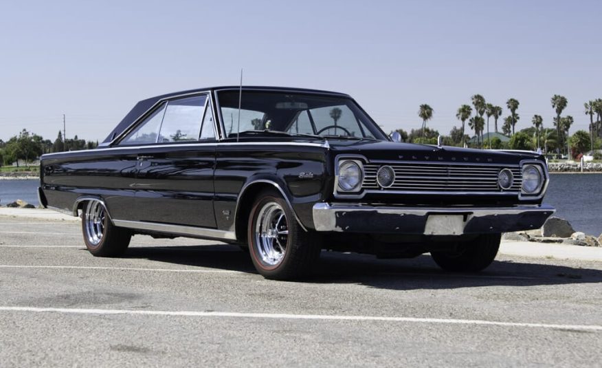 1966 Plymouth Satellite 426 Hemi 4 Speed