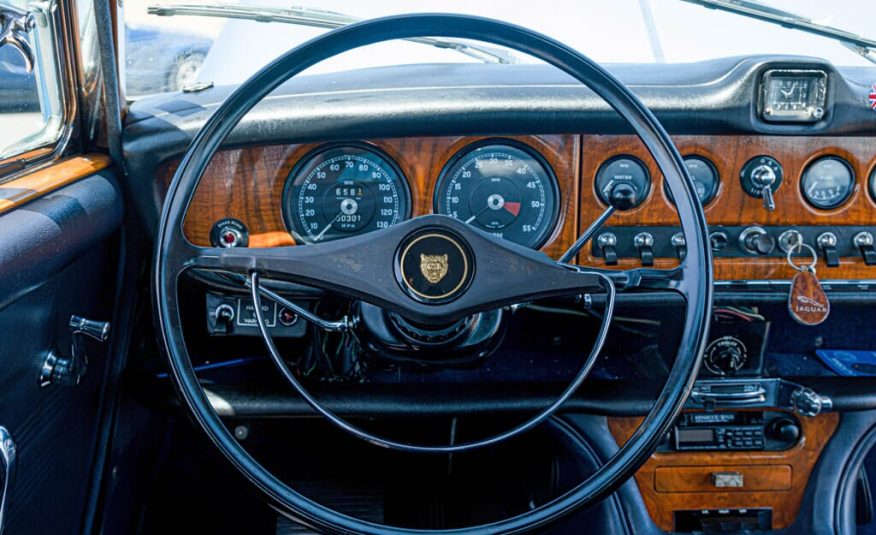 1967 Jaguar 420 Sport Saloon