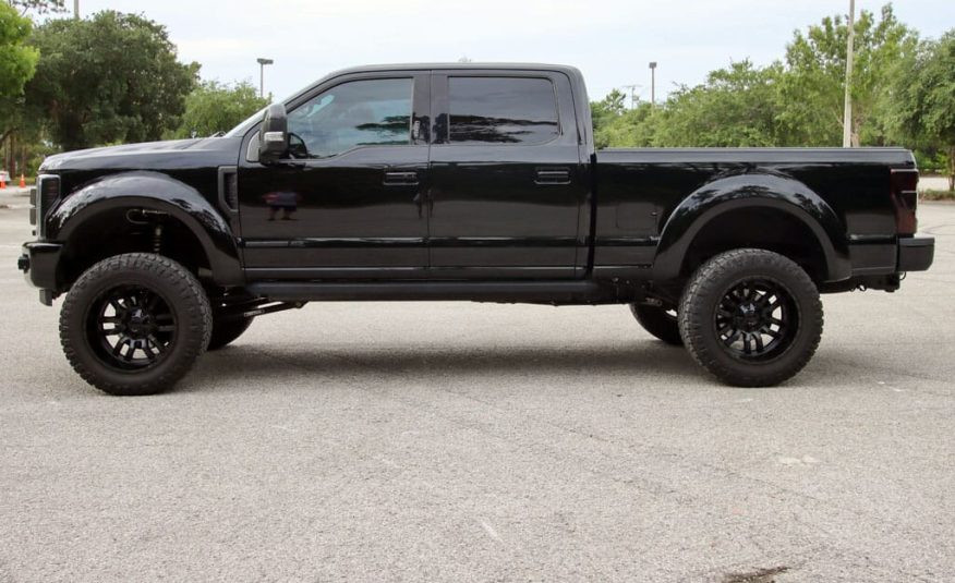 2017 Ford F-250 Super Duty Platinum Crew Cab Power Stroke