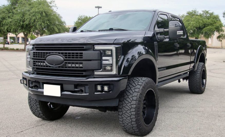 2017 Ford F-250 Super Duty Platinum Crew Cab Power Stroke