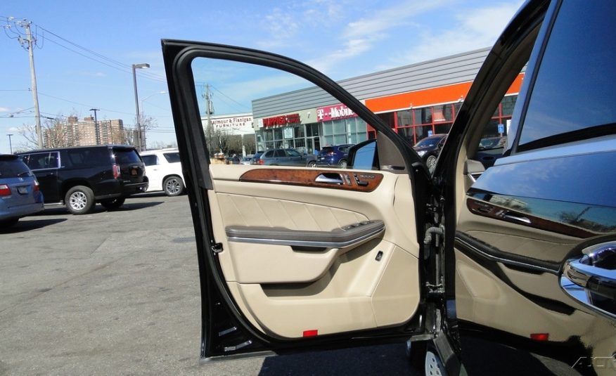 2016 Mercedes-Benz GL-Class GL 550 4MATIC®