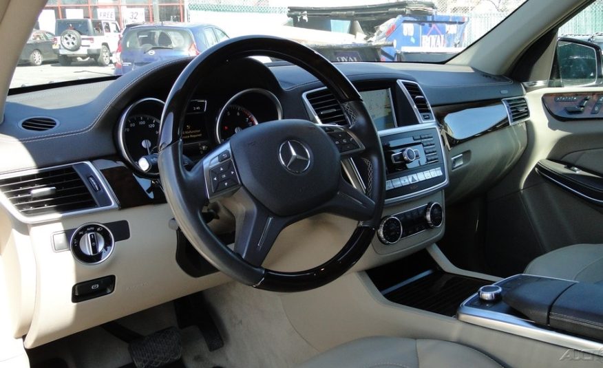 2016 Mercedes-Benz GL-Class GL 550 4MATIC®