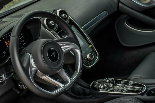 2020 McLaren GT Coupe