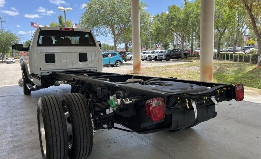 2022 Ram 5500HD Tradesman 716 Miles Cummins 6.7L I6 Turbodiesel Aisin 6-Speed