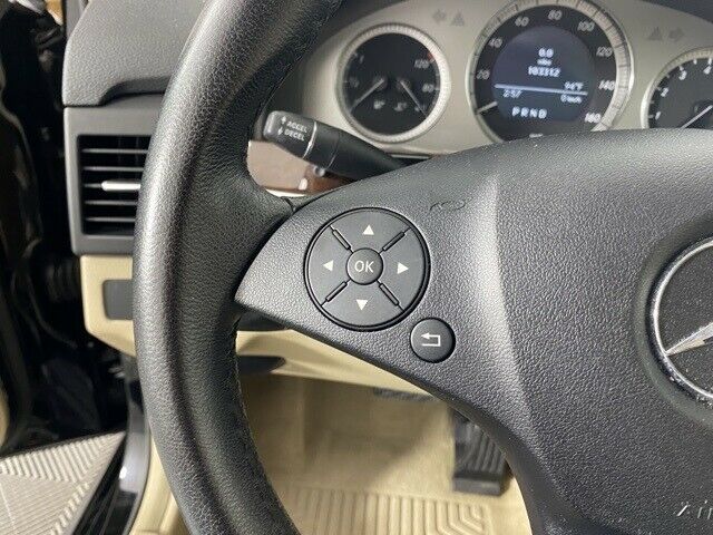 2010 Mercedes-Benz GLK GLK 350 103301