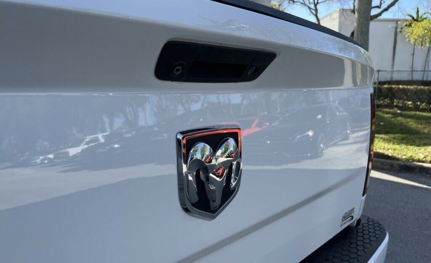 2016 Ram 1500 Tradesman 91337 Miles Bright White Clearcoat 4D Crew Cab 3.6L V6 2