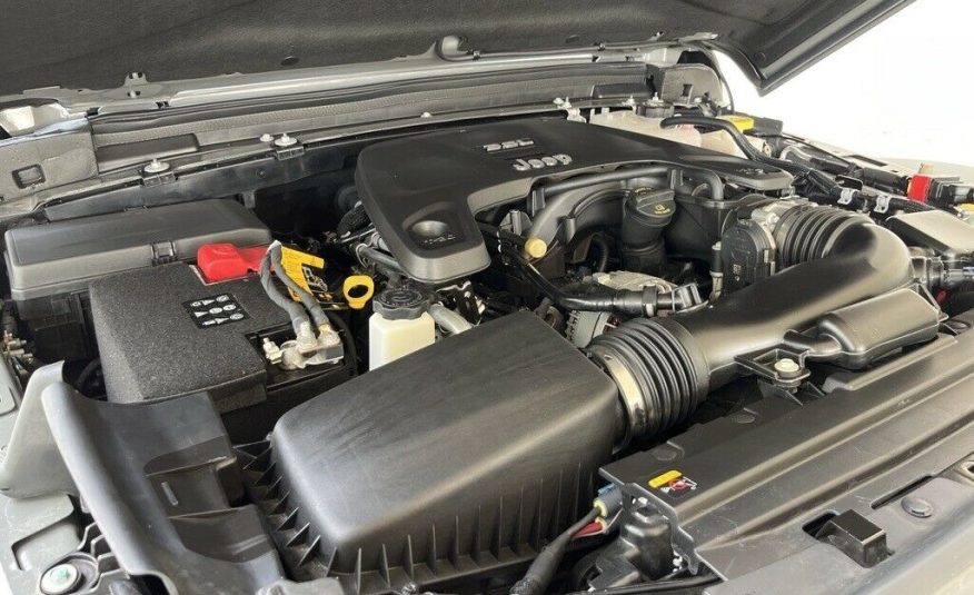2021 Jeep Gladiator Mojave 11358 Miles Sting-Gray Clearcoat 4D Crew Cab 3.6L V6
