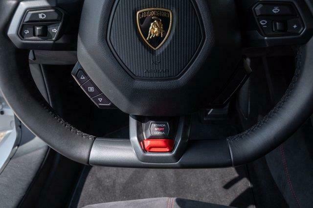 2017 Lamborghini Huracan 2DR CNV