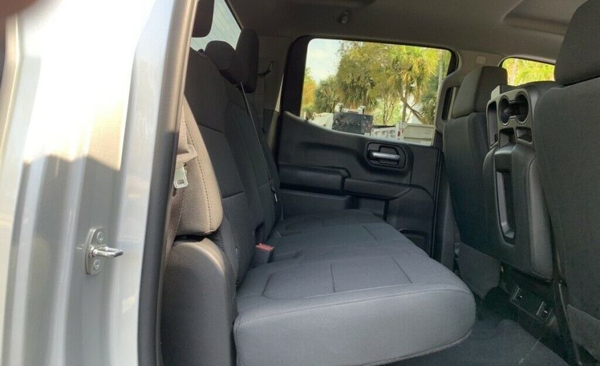 2020 Chevrolet Silverado 1500 Custom 49608 Miles Silver Ice Metallic 4D Crew Cab