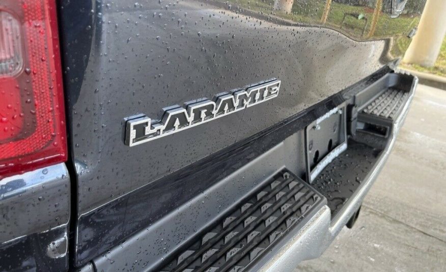 2021 Ram 1500 Laramie 5728 Miles Maximum Steel Metallic Clearcoat 4D Crew Cab HE