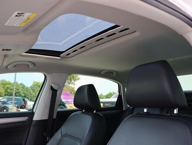2014 Volkswagen Passat SE wSnrfNav