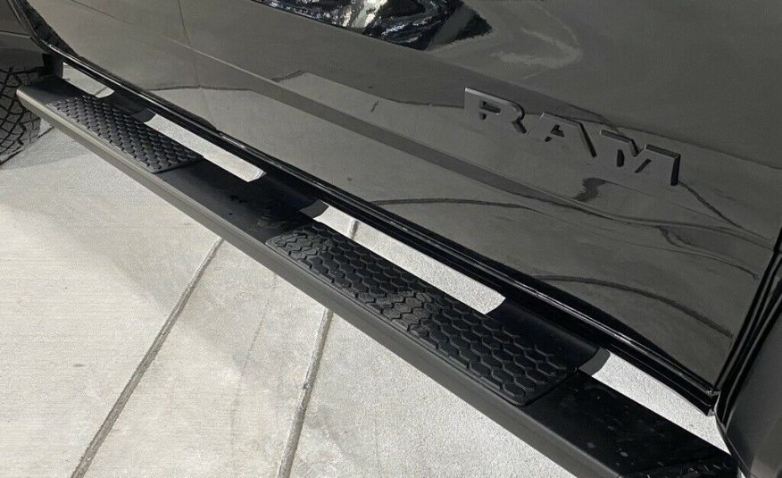 2022 Ram 1500 TRX 1039 Miles Diamond Black Crystal Pearlcoat 4D Crew Cab 6.2L Su
