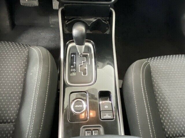 2019 Mitsubishi Outlander ES