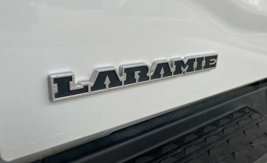 2021 Ram 2500 Laramie 5539 Miles Bright White Clearcoat 4D Crew Cab Cummins 6.7L