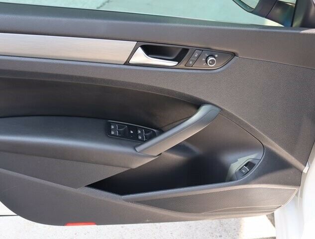2014 Volkswagen Passat SE wSnrfNav
