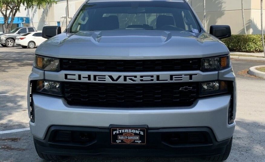 2020 Chevrolet Silverado 1500 Custom 49608 Miles Silver Ice Metallic 4D Crew Cab