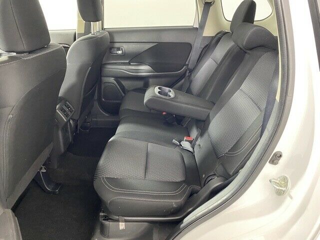2019 Mitsubishi Outlander ES