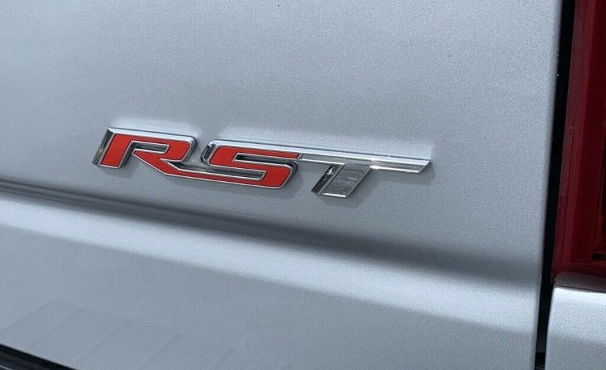 2019 Chevrolet Silverado 1500 RST 29692 Miles Silver Ice Metallic 4D Crew Cab Ec