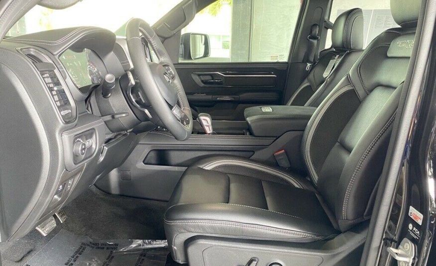 2022 Ram 1500 TRX 1039 Miles Diamond Black Crystal Pearlcoat 4D Crew Cab 6.2L Su