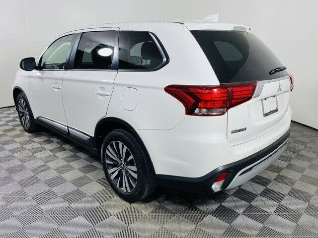 2019 Mitsubishi Outlander ES