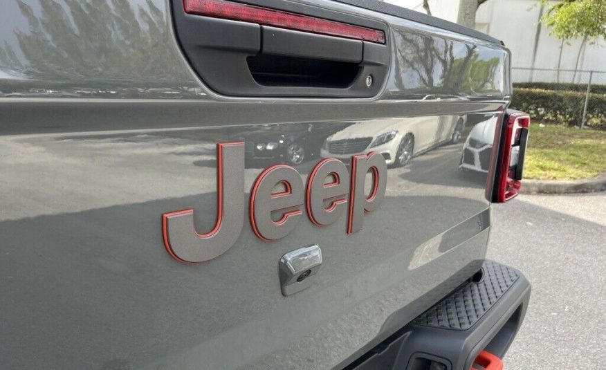 2021 Jeep Gladiator Mojave 11358 Miles Sting-Gray Clearcoat 4D Crew Cab 3.6L V6