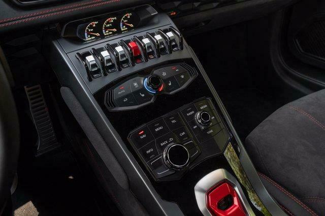 2017 Lamborghini Huracan 2DR CNV