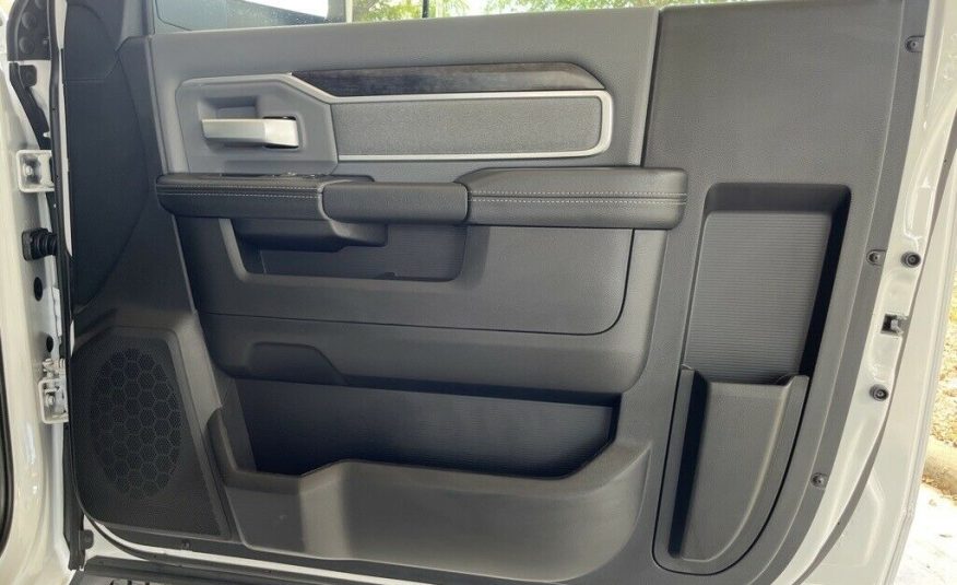 2022 Ram 5500HD Tradesman 716 Miles Cummins 6.7L I6 Turbodiesel Aisin 6-Speed