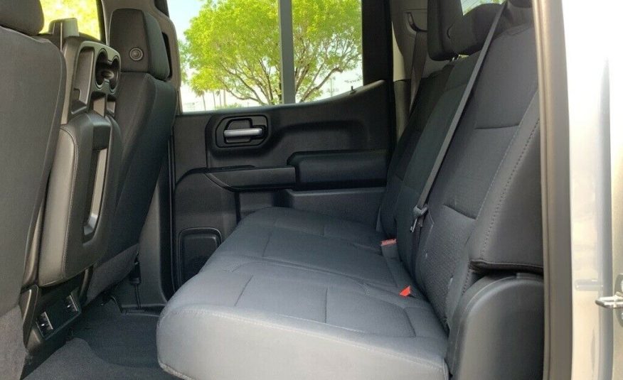 2020 Chevrolet Silverado 1500 Custom 49608 Miles Silver Ice Metallic 4D Crew Cab