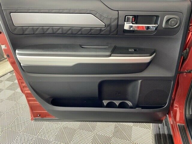 2014 Toyota Tundra Platinum