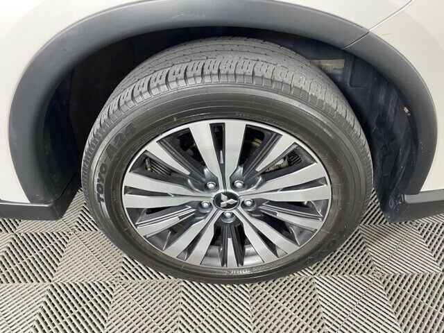 2019 Mitsubishi Outlander ES