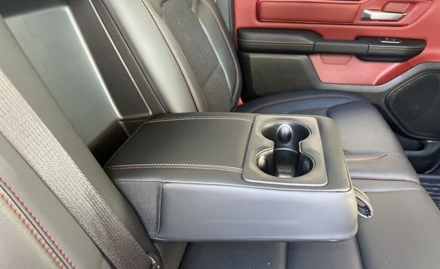 2021 Ram 1500 Rebel 9771 Miles Flame Red Clearcoat 4D Crew Cab HEMI 5.7L V8 Mult
