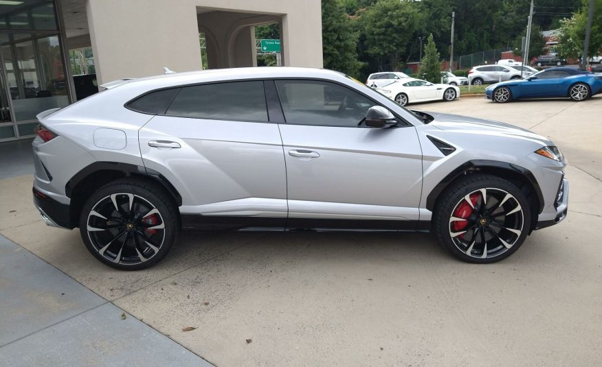 2020 Lamborghini Urus 4DR AWD