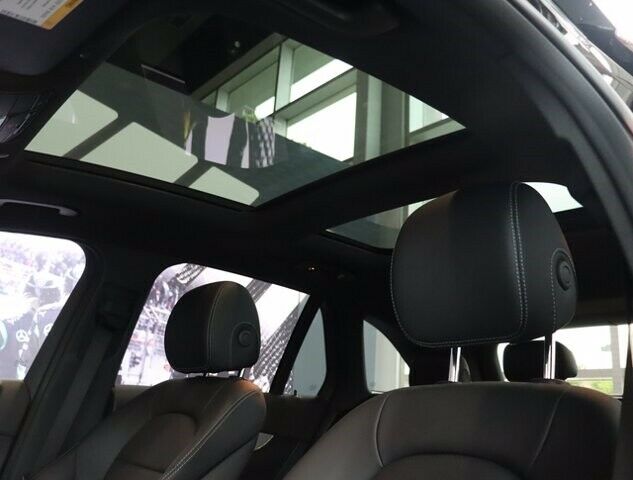 2021 Mercedes-Benz GLC GLC 300