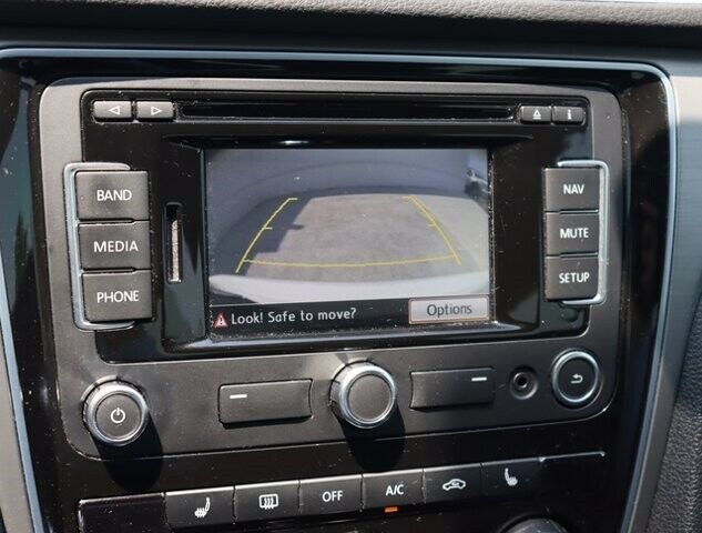 2014 Volkswagen Passat SE wSnrfNav