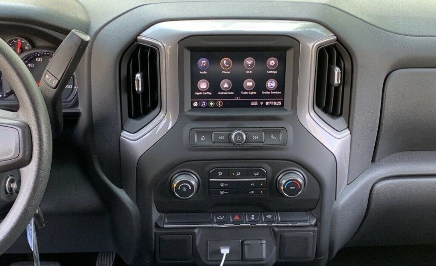 2020 Chevrolet Silverado 1500 Custom 49608 Miles Silver Ice Metallic 4D Crew Cab