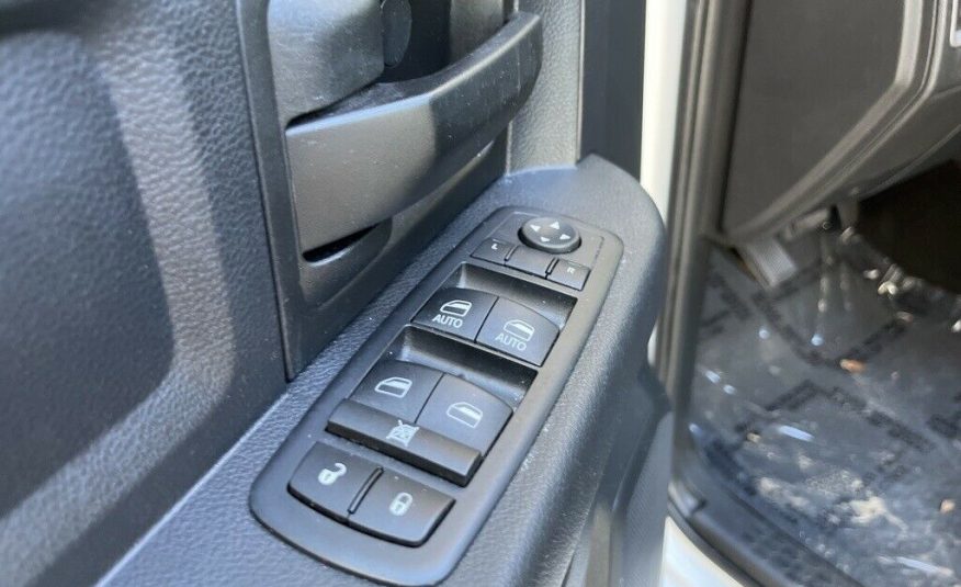 2016 Ram 1500 Tradesman 91337 Miles Bright White Clearcoat 4D Crew Cab 3.6L V6 2
