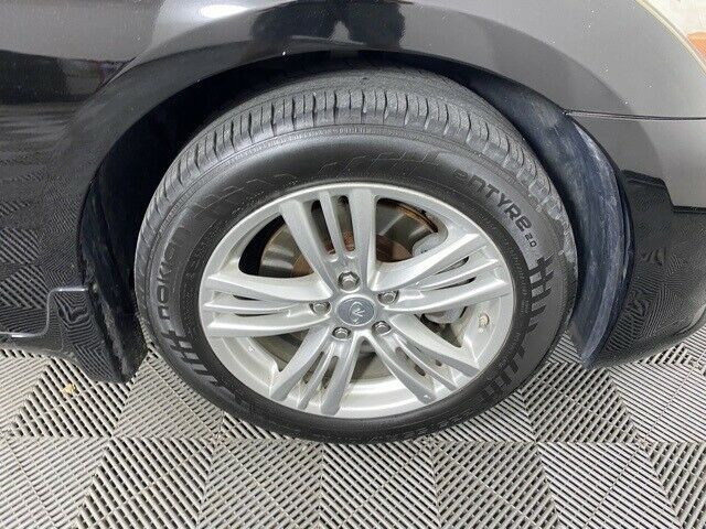2011 INFINITI G25 X