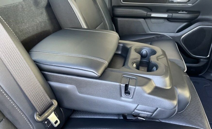 2021 Ram 1500 Laramie 17699 Miles Bright White Clearcoat 4D Crew Cab HEMI 5.7L V