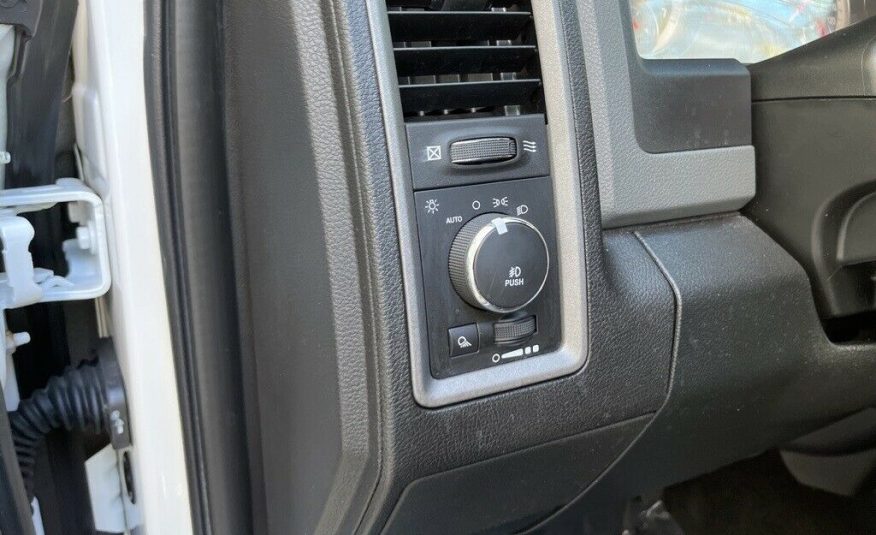 2016 Ram 1500 Tradesman 91337 Miles Bright White Clearcoat 4D Crew Cab 3.6L V6 2