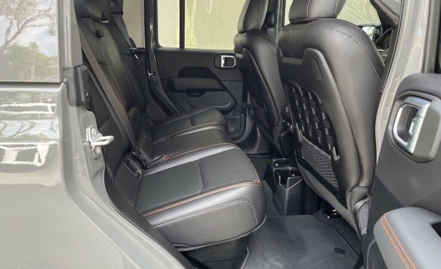 2021 Jeep Gladiator Mojave 11358 Miles Sting-Gray Clearcoat 4D Crew Cab 3.6L V6