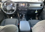 2022 Jeep Wrangler Unlimited Willys 24 Miles Black Clearcoat 4D Sport Utility 3.