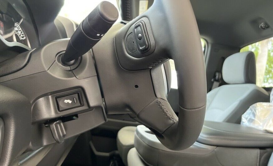 2022 Ram 5500HD Tradesman 716 Miles Cummins 6.7L I6 Turbodiesel Aisin 6-Speed