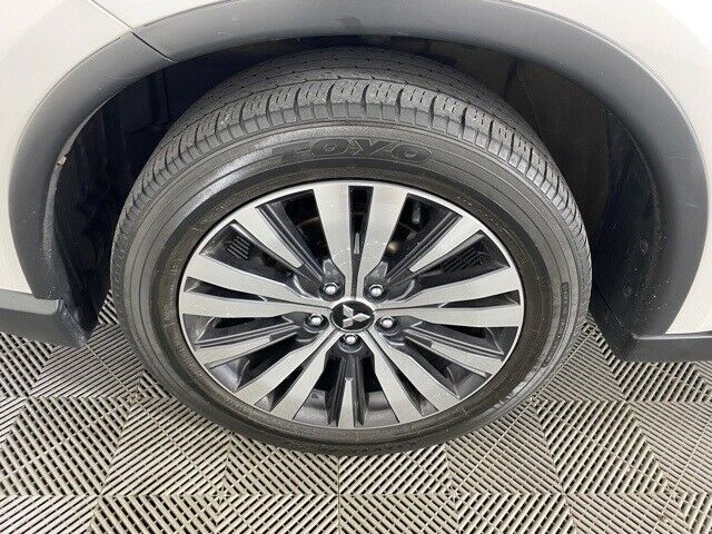 2019 Mitsubishi Outlander ES