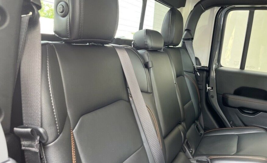 2021 Jeep Gladiator Mojave 11358 Miles Sting-Gray Clearcoat 4D Crew Cab 3.6L V6
