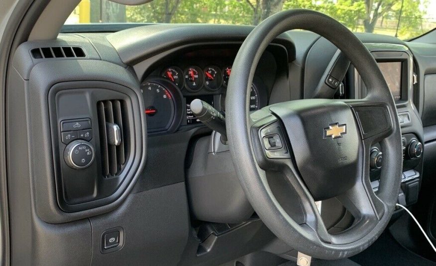 2020 Chevrolet Silverado 1500 Custom 49608 Miles Silver Ice Metallic 4D Crew Cab